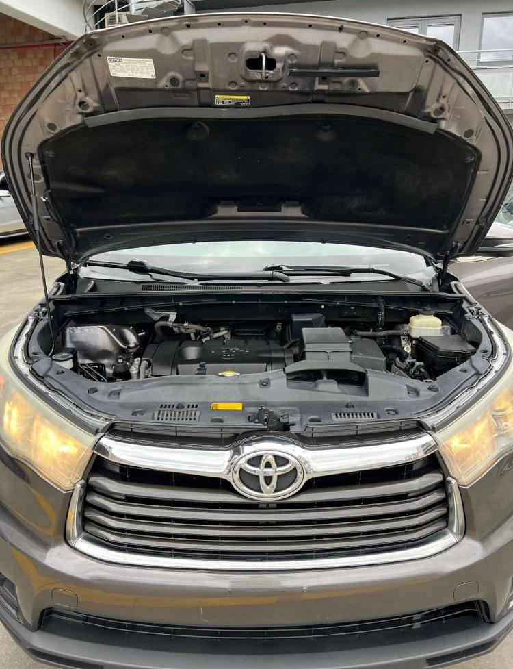 TOYOTA HIGHLANDER LIMITED