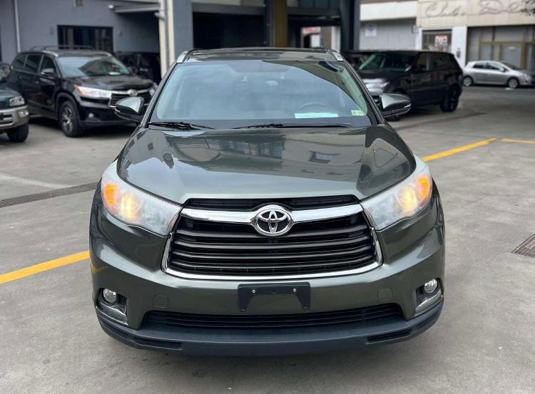 TOYOTA HIGHLANDER LIMITED