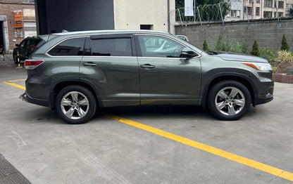 TOYOTA HIGHLANDER LIMITED
