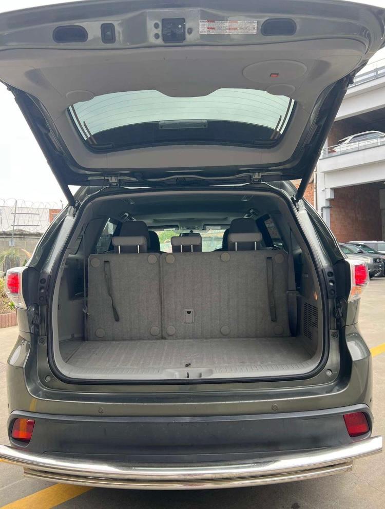 TOYOTA HIGHLANDER LIMITED