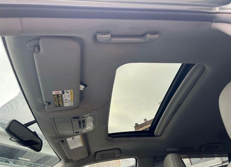 TOYOTA HIGHLANDER LIMITED