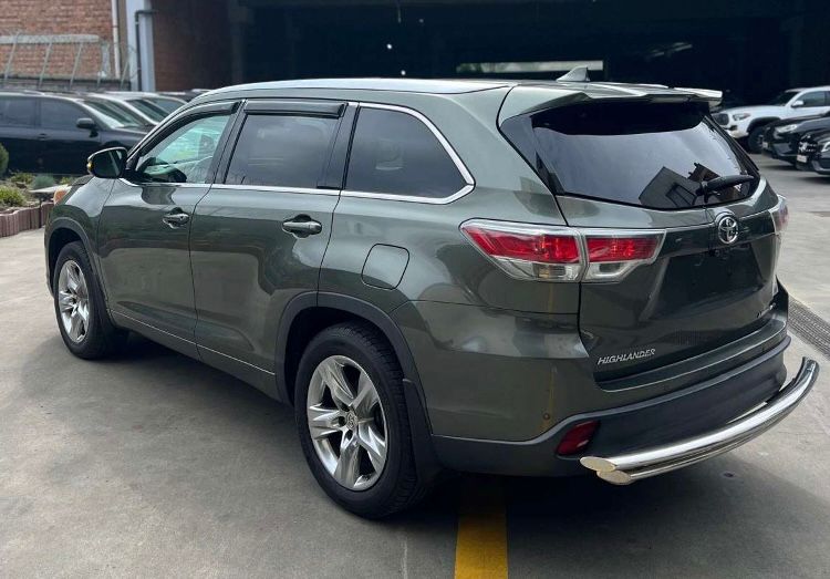 TOYOTA HIGHLANDER LIMITED