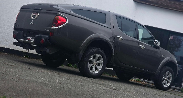 MITSUBISHI L200 2010