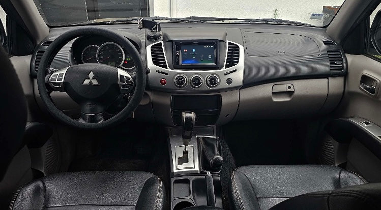 MITSUBISHI L200 2010