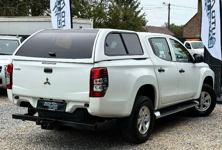 MITSUBISHI L200 2021