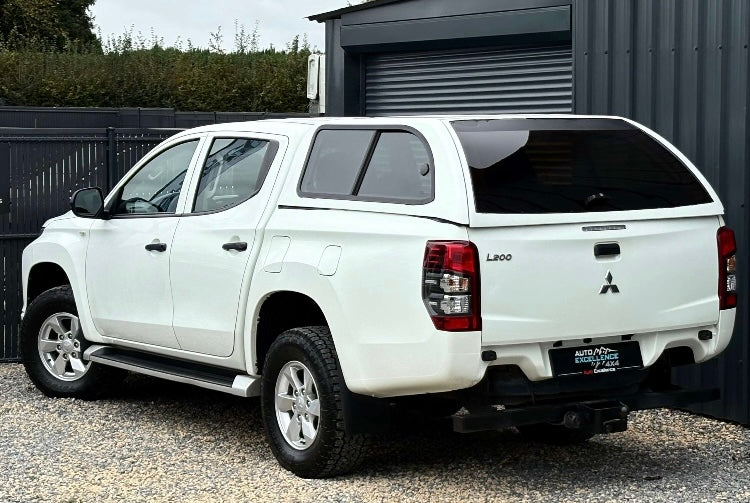 MITSUBISHI L200 2021