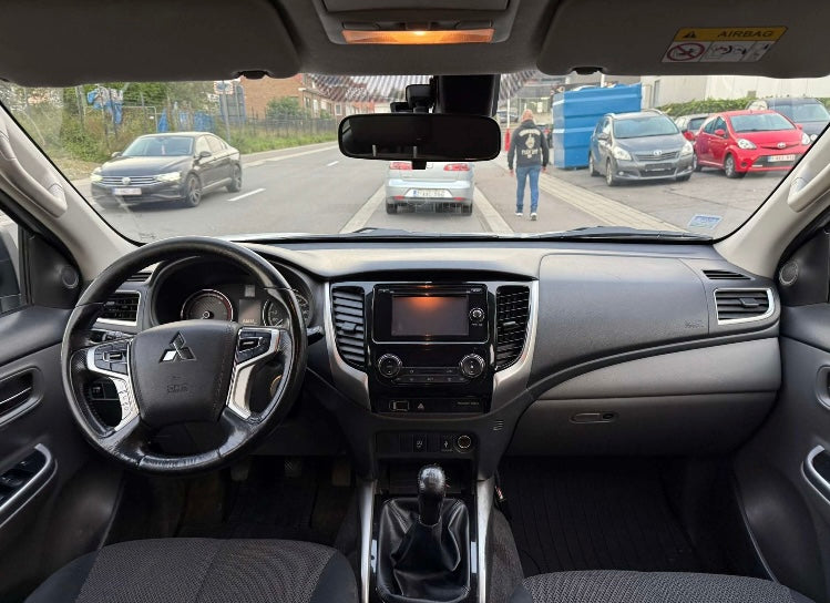 MITSUBISHI L200 2017