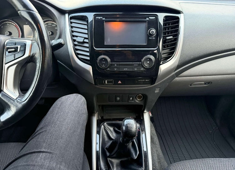 MITSUBISHI L200 2017