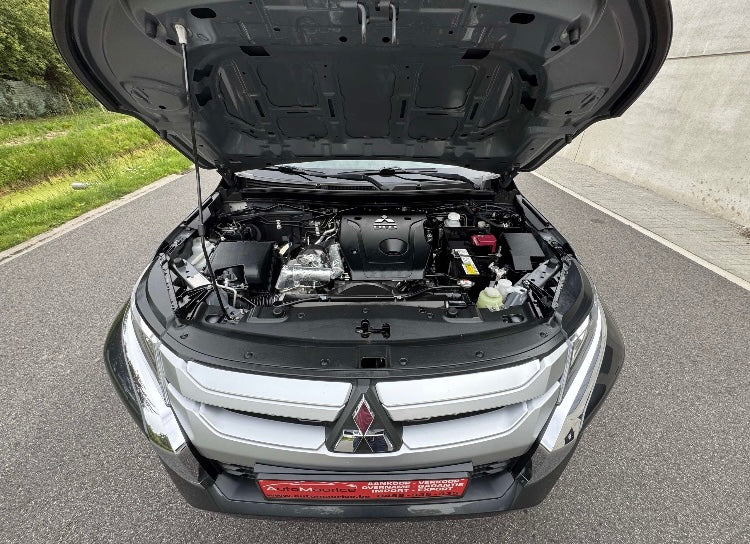 MITSUBISHI L200 2020