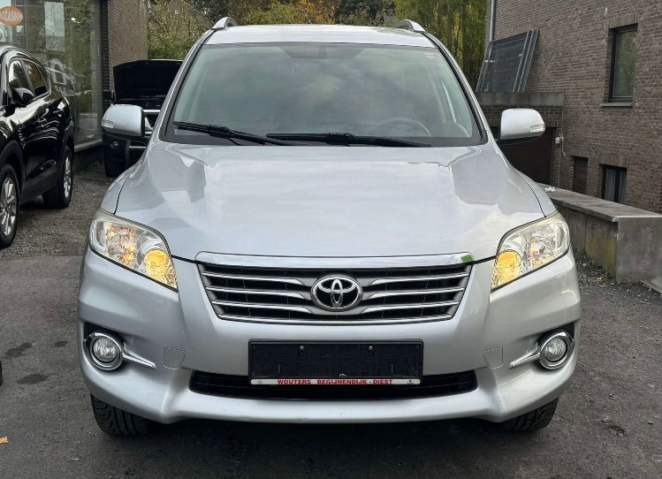 TOYOTA RAV4 2012 D4D