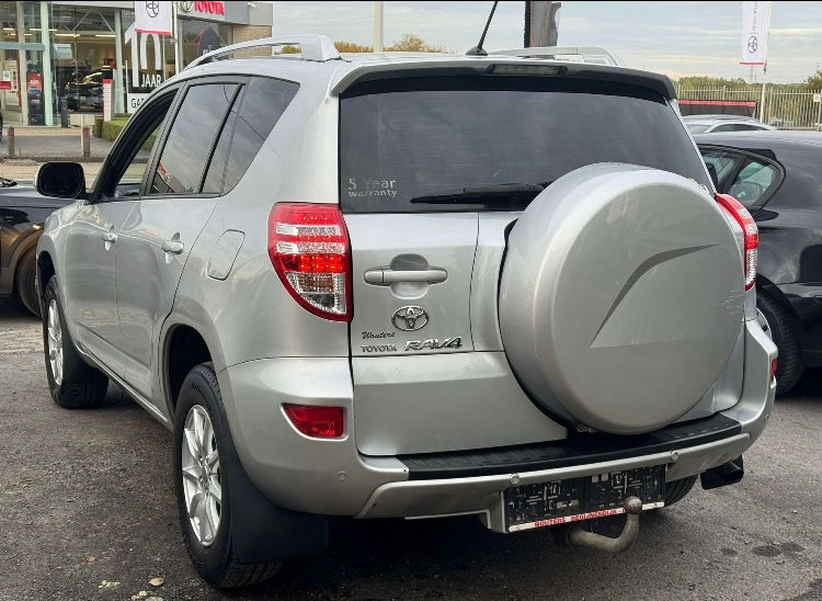 TOYOTA RAV4 2012 D4D