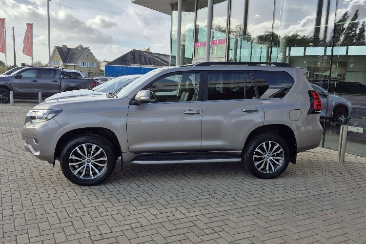 TOYOTA LAND CRUISER 2023