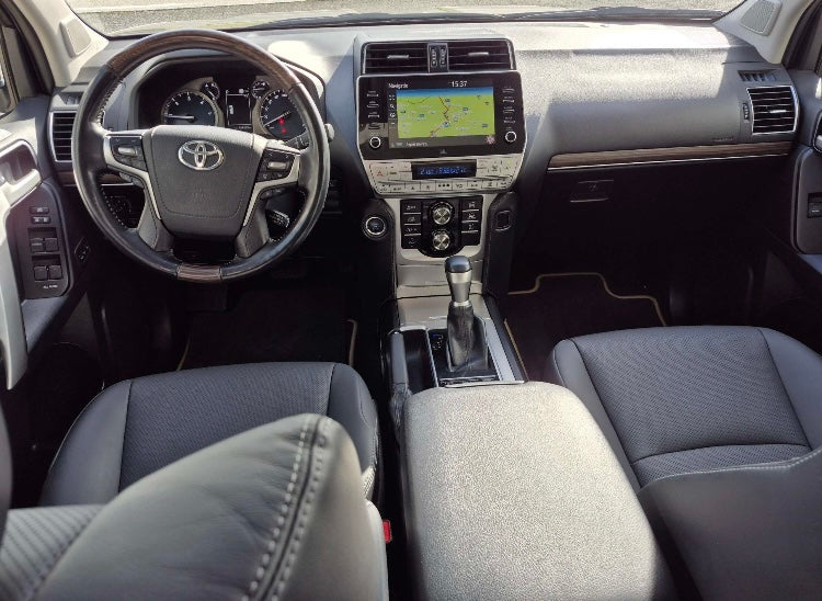 TOYOTA LAND CRUISER 2023