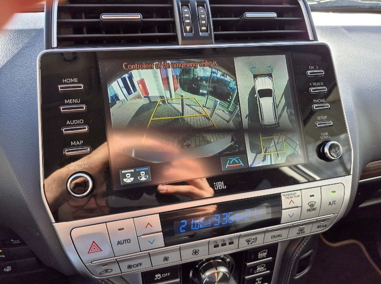 TOYOTA LAND CRUISER 2023