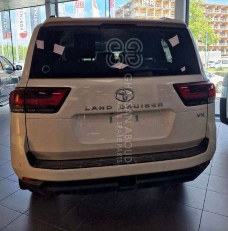 TOYOTA LAND CRUISER VX