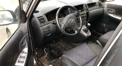 TOYOTA COROLLA VERSO D4d