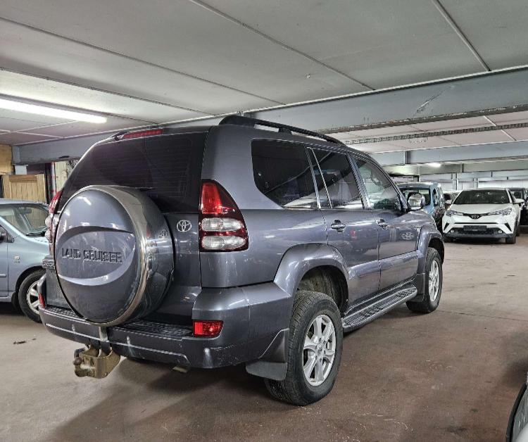 TOYOTA LAND CRUISER D4d