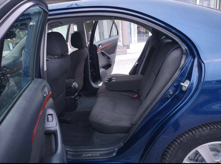 TOYOTA AVENSIS BKM D4D