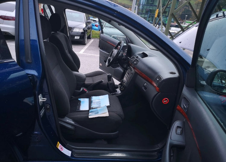 TOYOTA AVENSIS BKM D4D