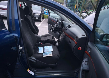 TOYOTA AVENSIS BKM D4D