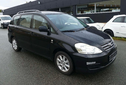 TOYOTA AVENSIS VERSO D4d