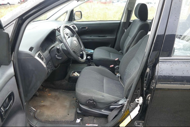 TOYOTA AVENSIS VERSO D4d