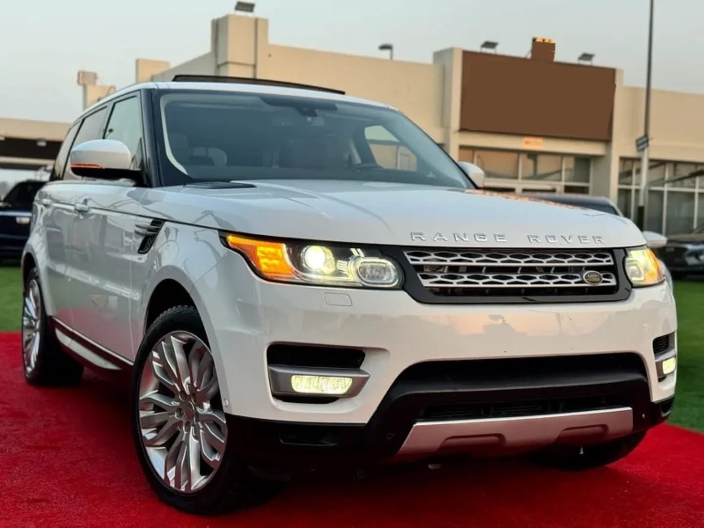 LAND ROVER RANGE ROVER SPORT 2014