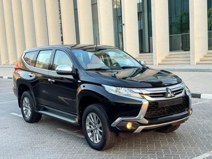MITSUBISHI MONTERO 2019