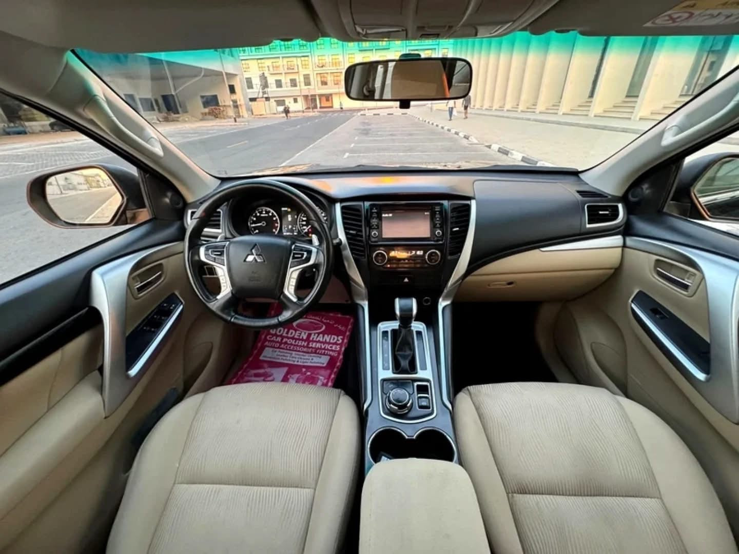 MITSUBISHI MONTERO 2019