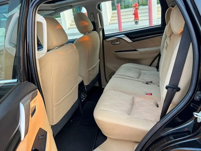 MITSUBISHI MONTERO 2019