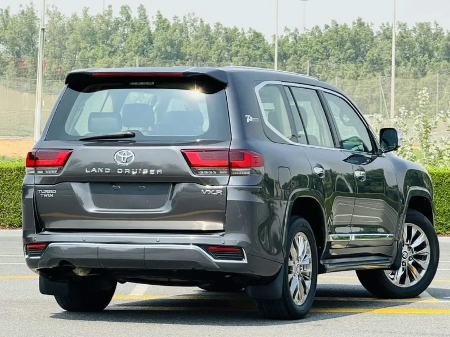 TOYOTA LAND CRUISER VXR