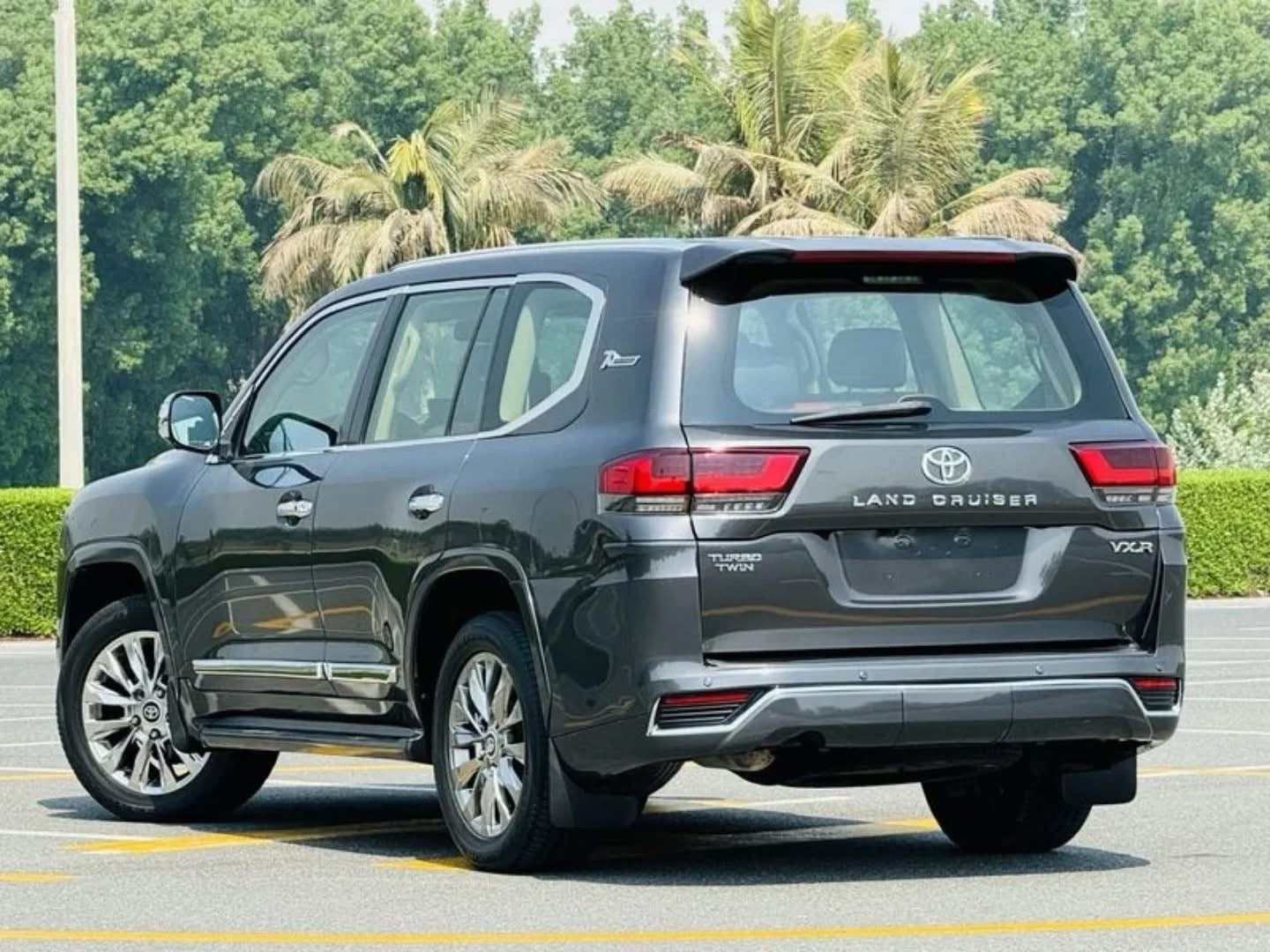 TOYOTA LAND CRUISER VXR
