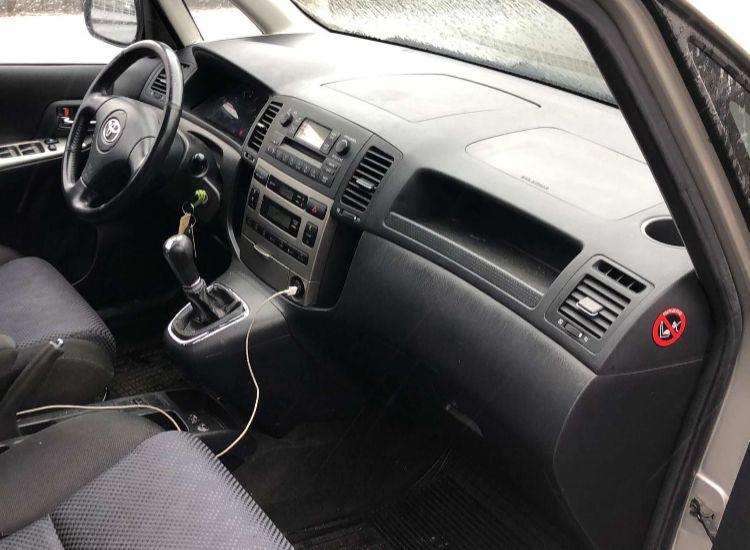 TOYOTA COROLLA VERSO D4D