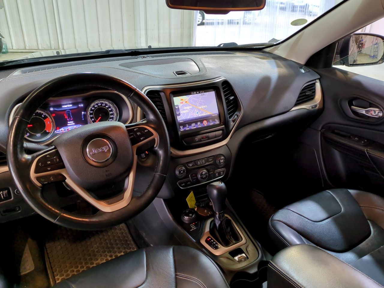 JEEP CHEROKEE 2015 LIMITED 4x4