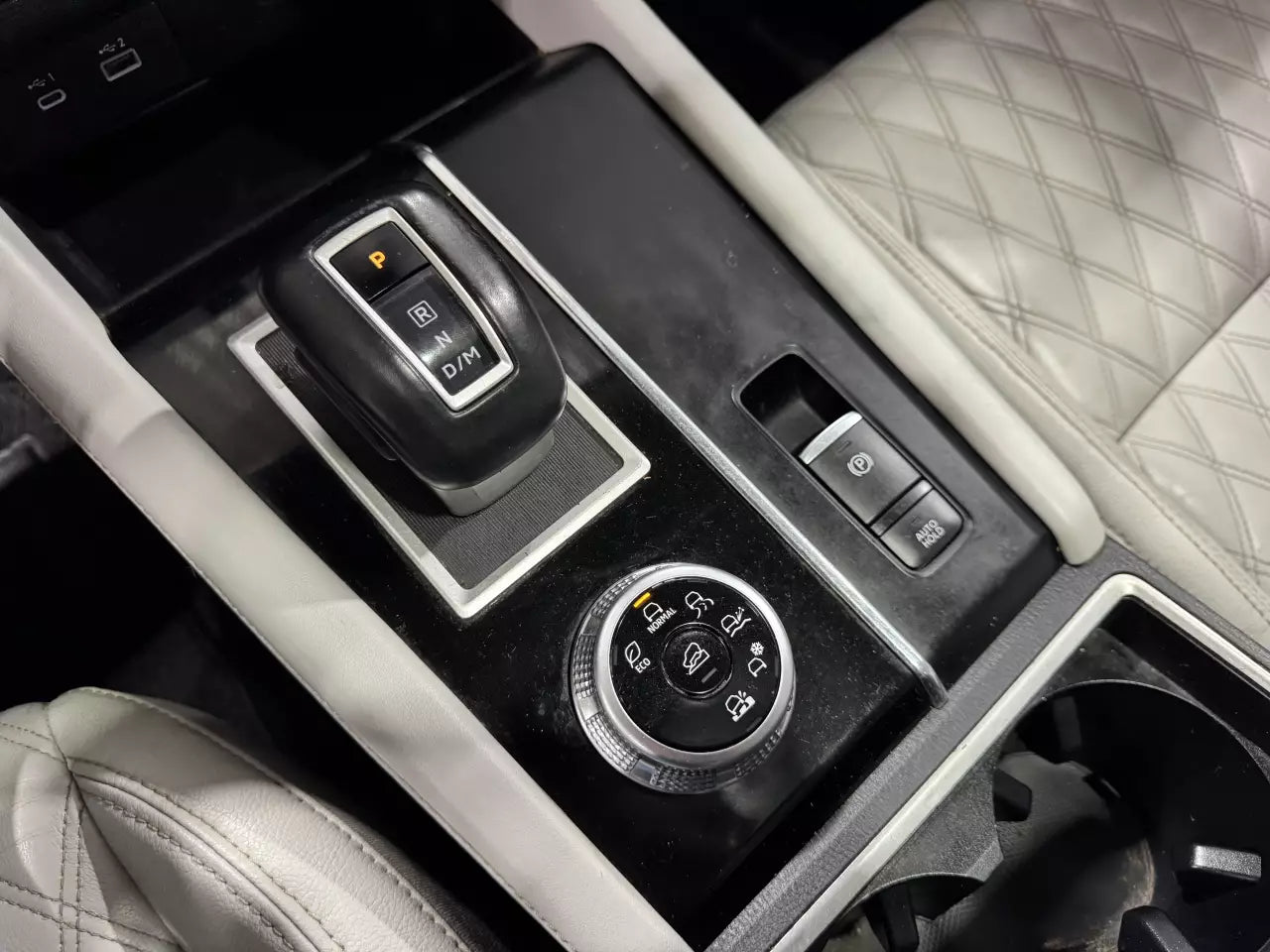 MITSUBISHI OUTLANDER 2023