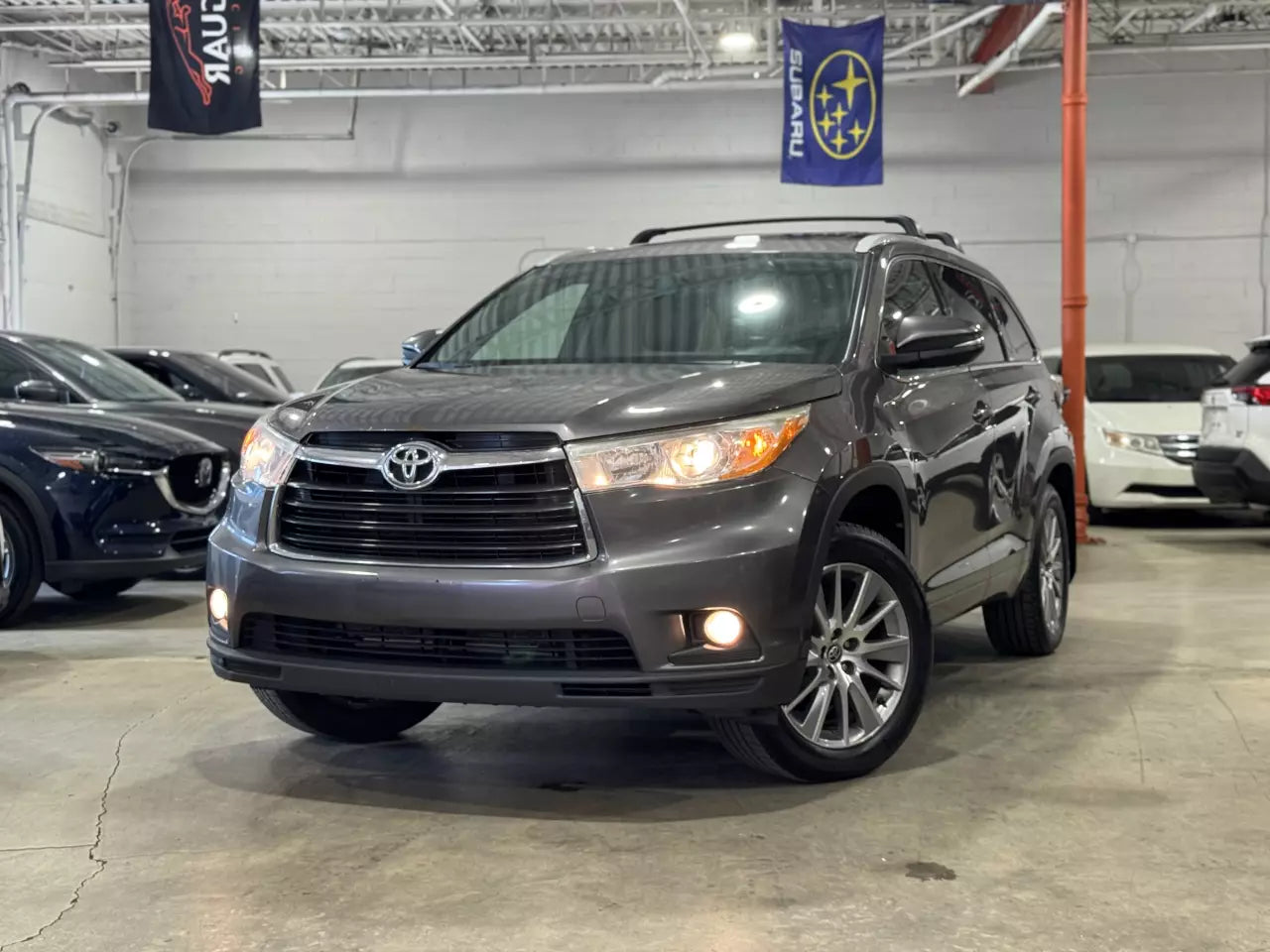 TOYOTA HIGHLANDER XLE 2016