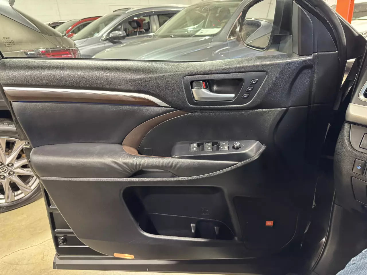 TOYOTA HIGHLANDER LIMITED 2015