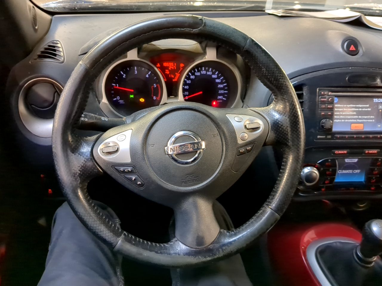 NISSAN JUKE 2011