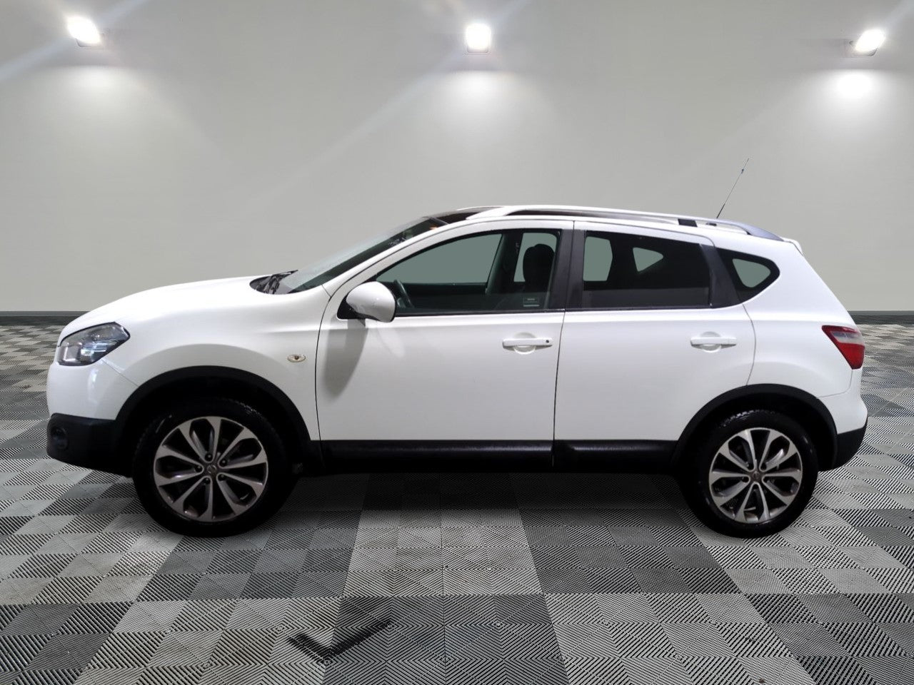 NISSAN QASHQAI 2010