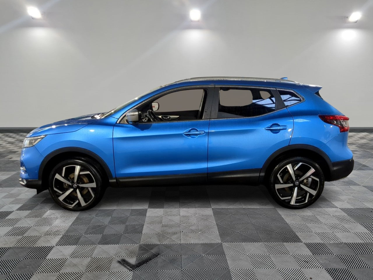 NISSAN QASHQAI 2018