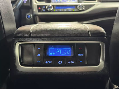 TOYOTA HIGHLANDER XLE 2016