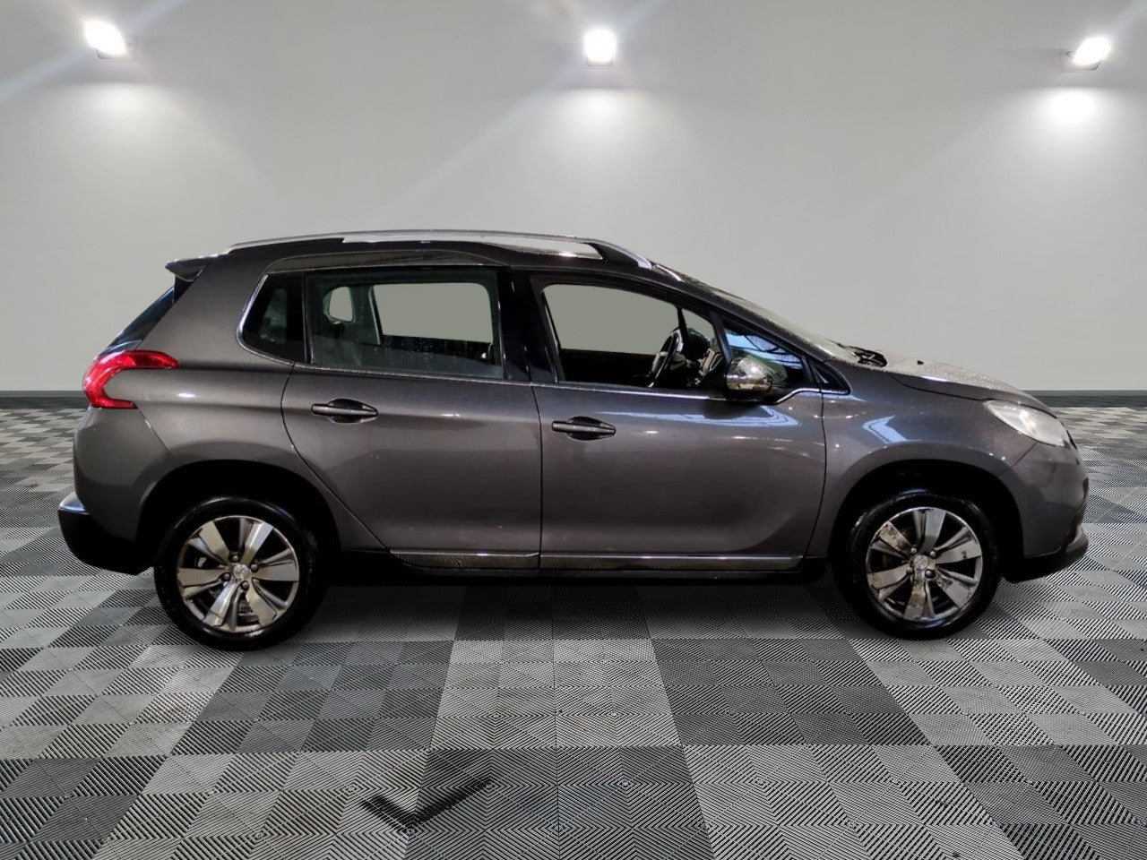 PEUGEOT 2008 2013