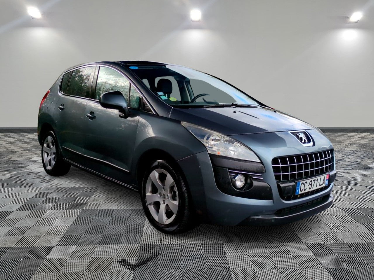 PEUGEOT 3008 2012