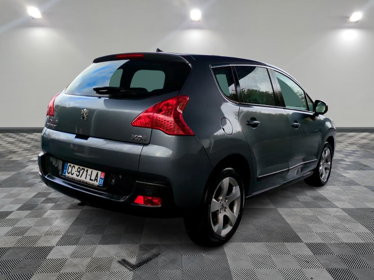 PEUGEOT 3008 2012