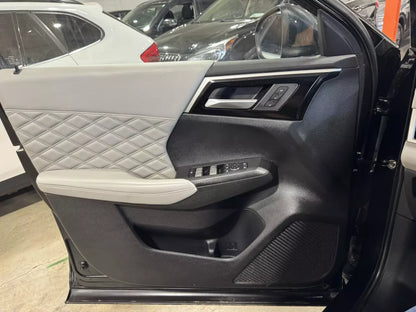 MITSUBISHI OUTLANDER 2023