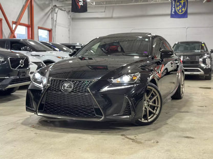 LEXUS IS 2018