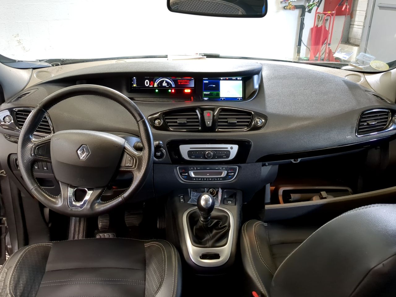 RENAULT GRAND SCENIC 2016