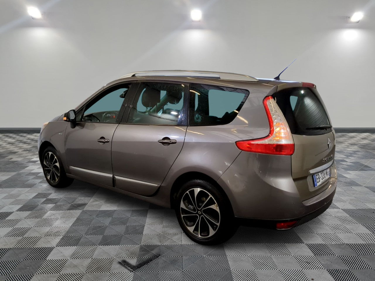 RENAULT GRAND SCENIC 2016