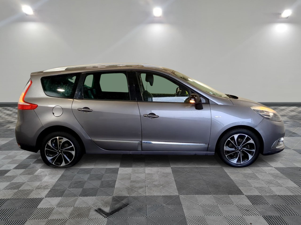 RENAULT GRAND SCENIC 2016