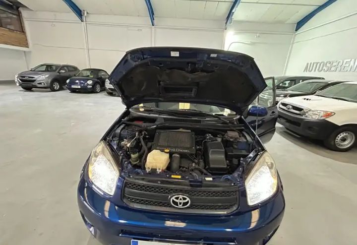 TOYOTA RAV4 2005 D4D